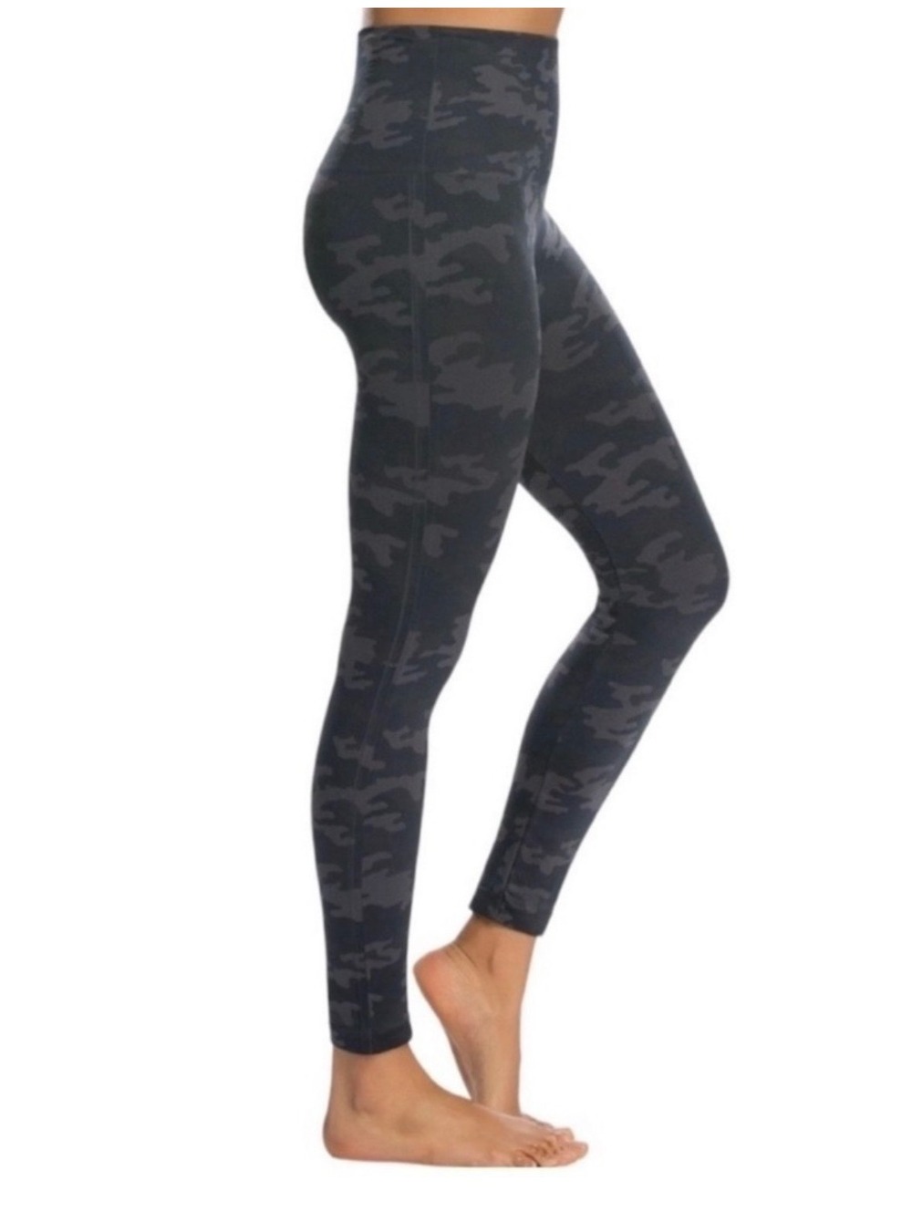 Spanx Look At Me Now Seamless Camo Leggings